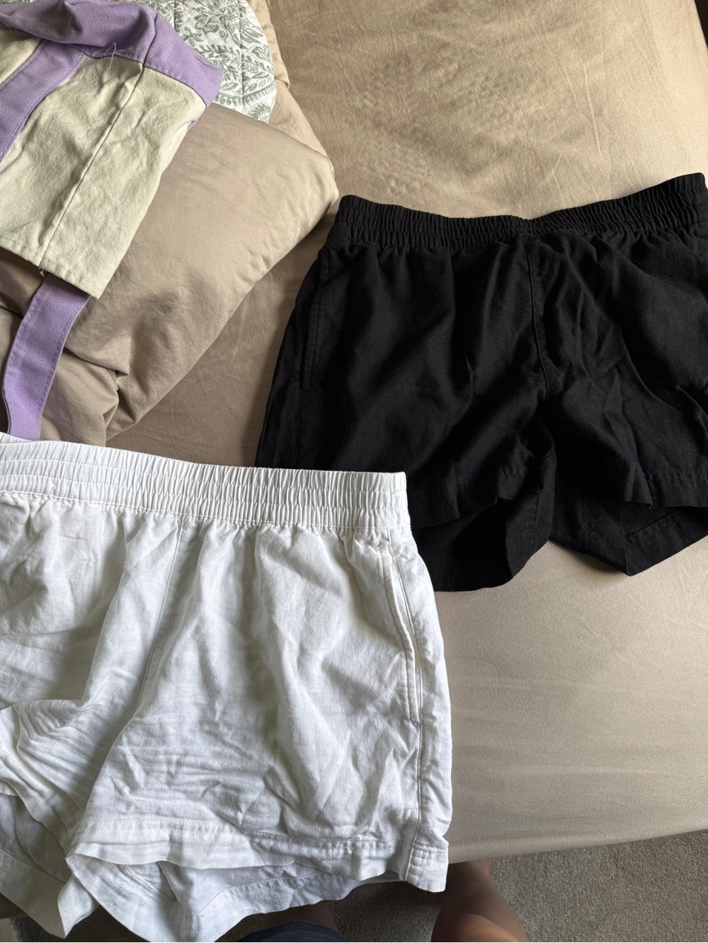 Old Navy Women's Black & White Cotton Pull-On Shorts